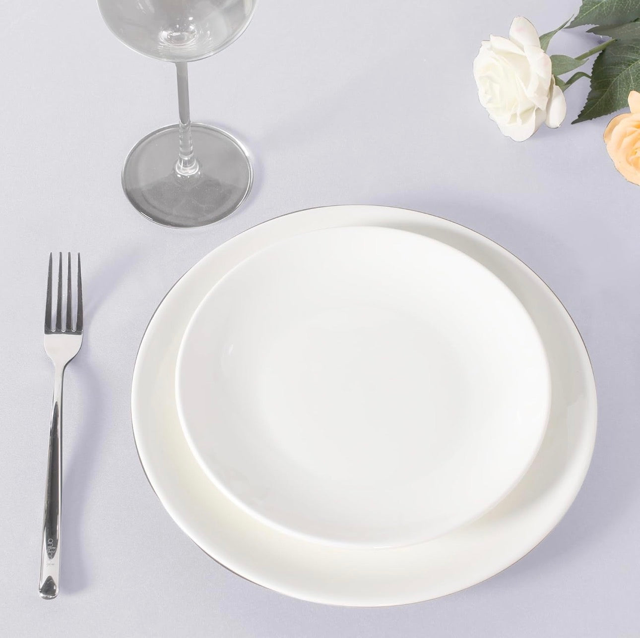 NEW- 8 Pack White Table Cloths 120 Inch Round - Stain Resistant and Washable Tableclothes, Polyester Fabric Table Covers for Wedding, Party, Banquet, Formal Events